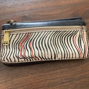 Fossil Preston Flap Snap Bi-fold Long
Wallet Clutch Zebra/Black Leather Zip